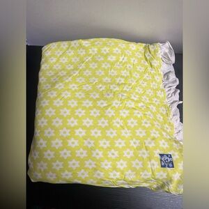 NWOT KicKee Pants Print Ruffle Toddler Blanket - Lime Blossom Stellini